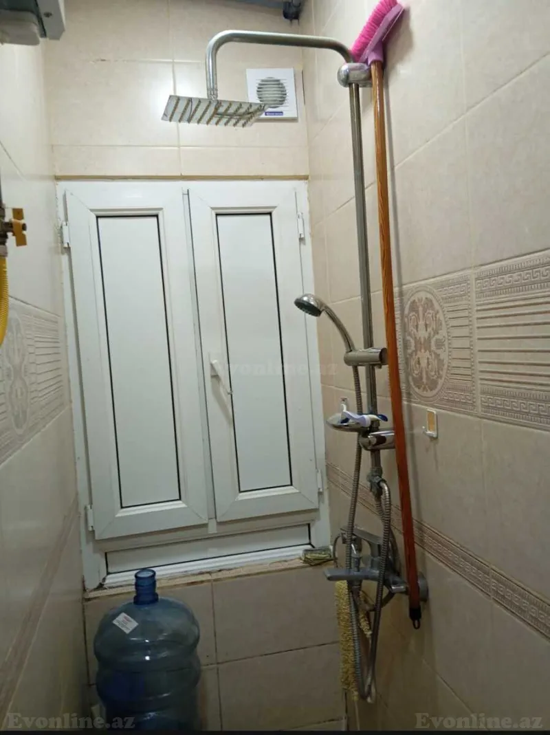 Satılır 2 otaqlı Mənzil Köhnə tikili 40 m² 7-ci mikrorayon - şəkil 9