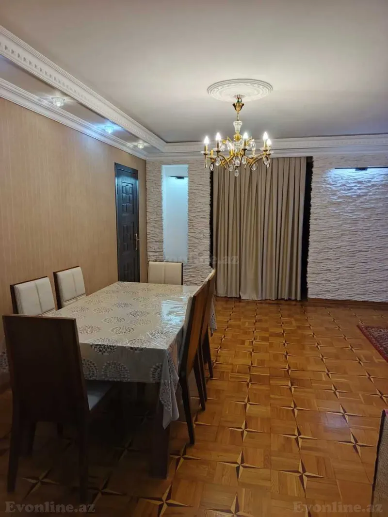 Satılır 4 otaqlı Mənzil Köhnə tikili 115 m² İnşaatçılar m. - şəkil 2