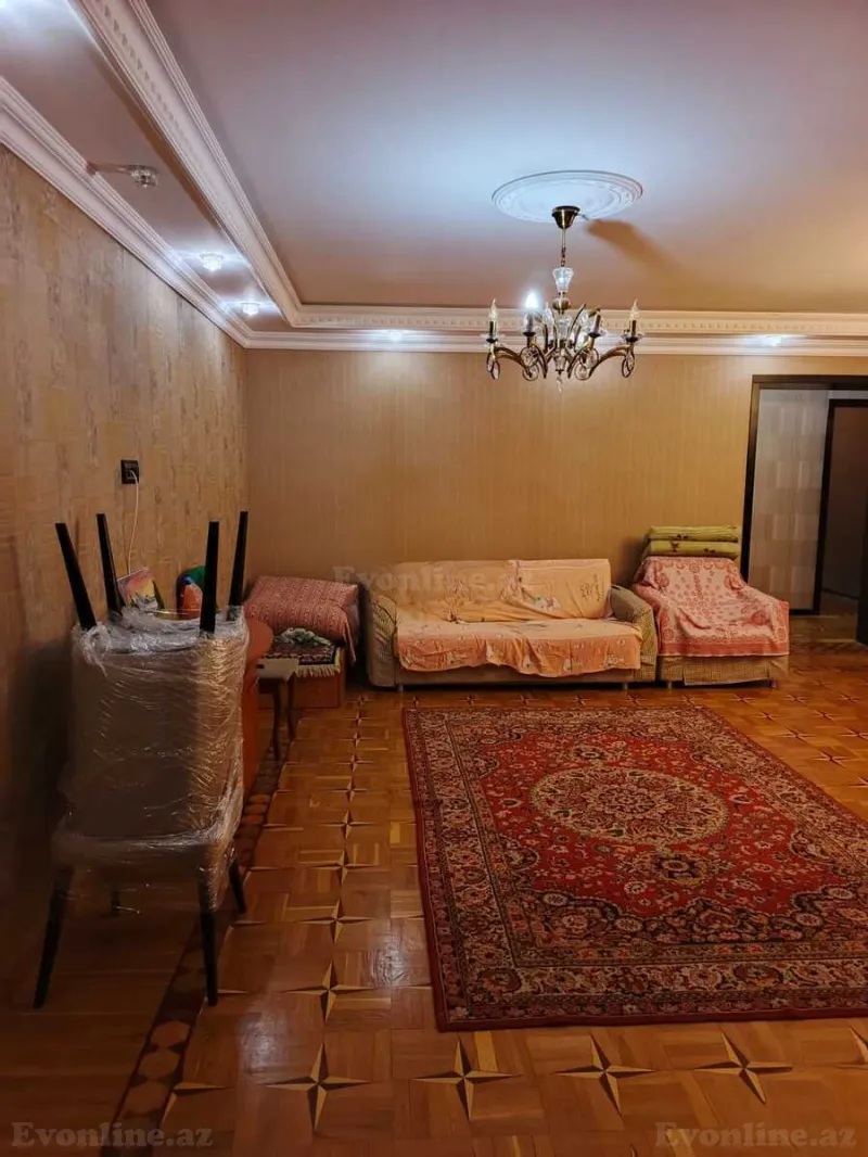 Satılır 4 otaqlı Mənzil Köhnə tikili 115 m² İnşaatçılar m. - şəkil 4