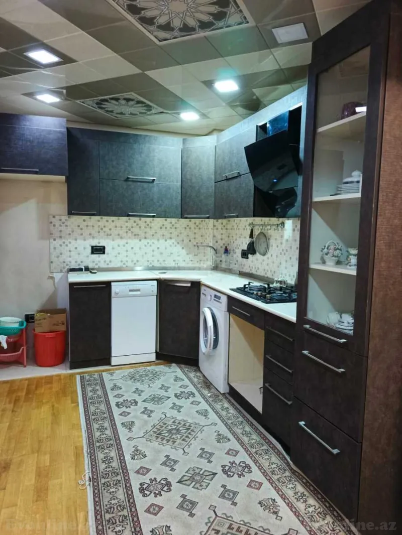 Satılır 4 otaqlı Mənzil Köhnə tikili 115 m² İnşaatçılar m. - şəkil 7