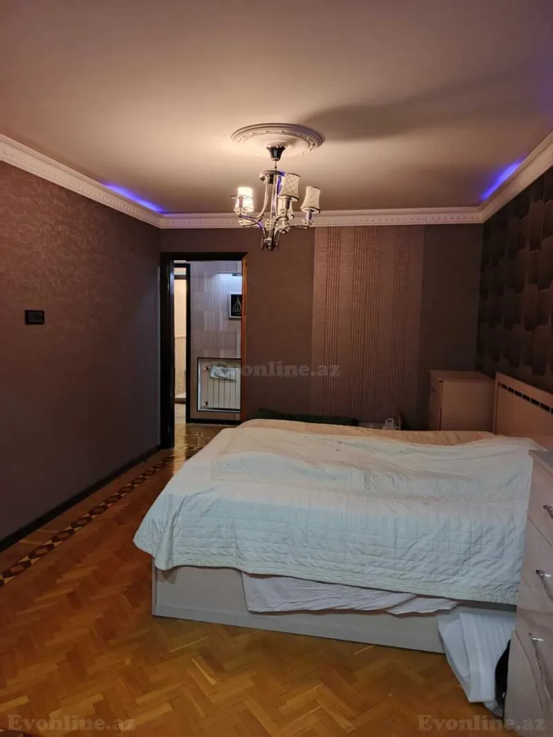 Satılır 4 otaqlı Mənzil Köhnə tikili 115 m² İnşaatçılar m. - şəkil 11