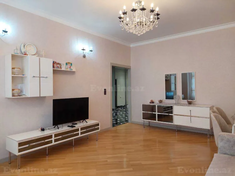 Kirayə verilir 3 otaqlı Mənzil Yeni tikili 130 m² 28 May m. - şəkil 2