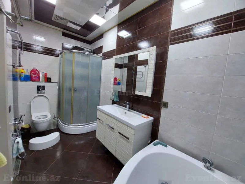 Kirayə verilir 3 otaqlı Mənzil Yeni tikili 130 m² 28 May m. - şəkil 10