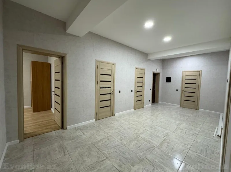 Kirayə verilir 4 otaqlı Mənzil Yeni tikili 146 m² Gənclik m. - şəkil 18