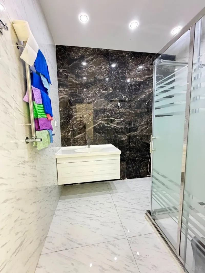 Satılır 3 otaqlı Mənzil Yeni tikili 145 m² Elmlər Akademiyası m. - şəkil 15