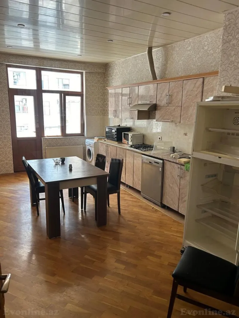 Kirayə verilir 3 otaqlı Mənzil Yeni tikili 150 m² Nəsimi r. - şəkil 13