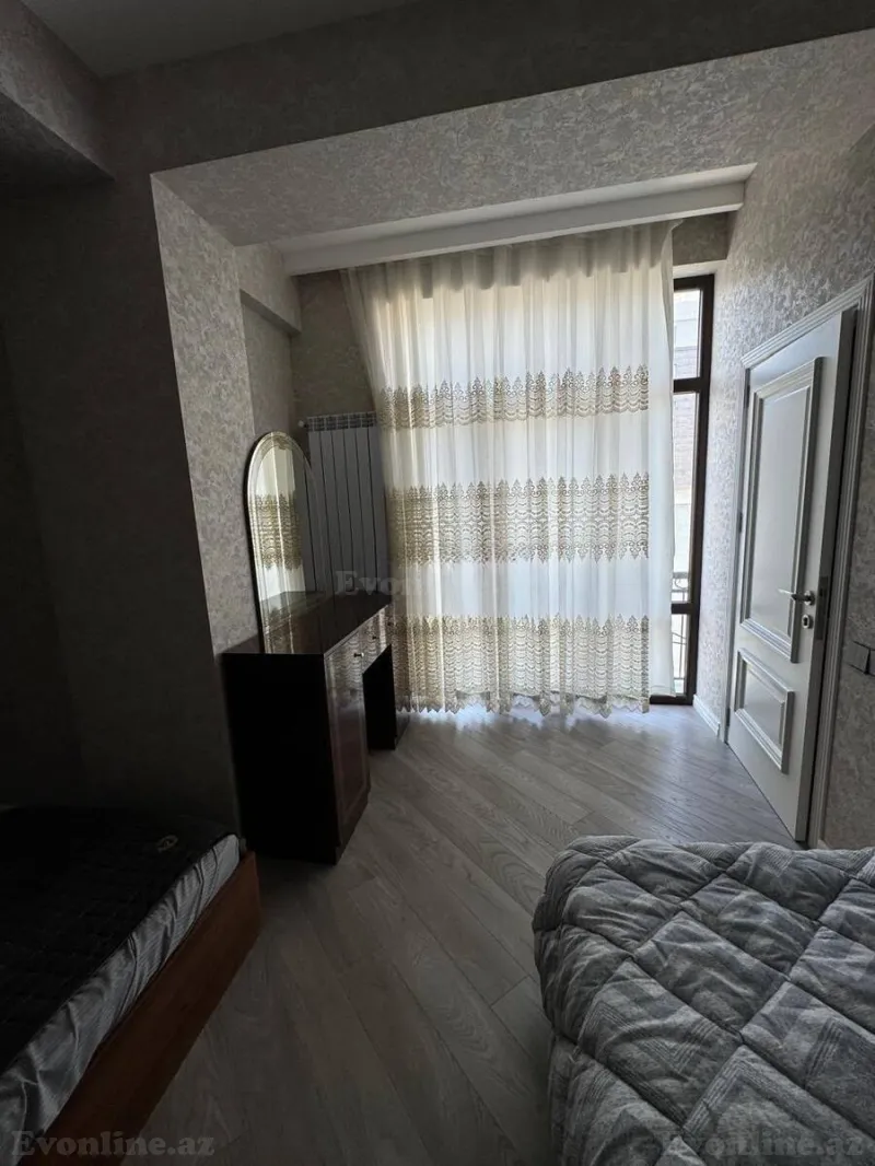 Kirayə verilir 3 otaqlı Mənzil Yeni tikili 100 m² 28 May m. - şəkil 2