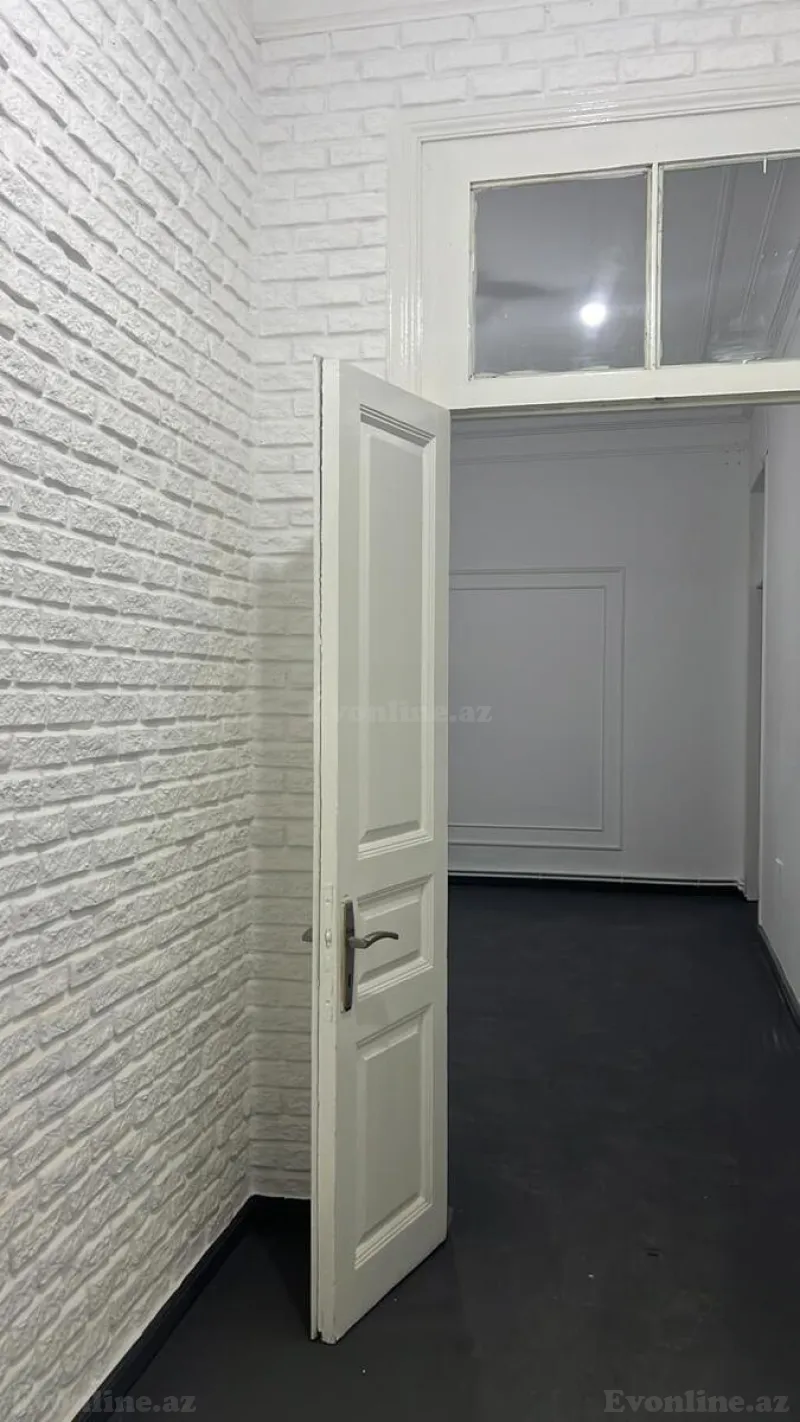 Kirayə verilir Ofis 120 m² Səbail r. - şəkil 9