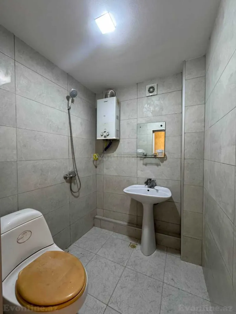 Satılır 2 otaqlı Mənzil Köhnə tikili 30 m² İnşaatçılar m. - şəkil 12