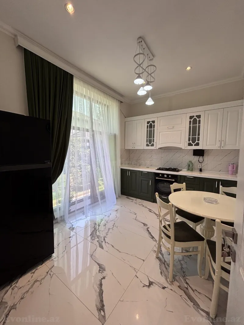 Satılır 6 otaqlı Həyət evi 230 m² Novxanı - şəkil 9