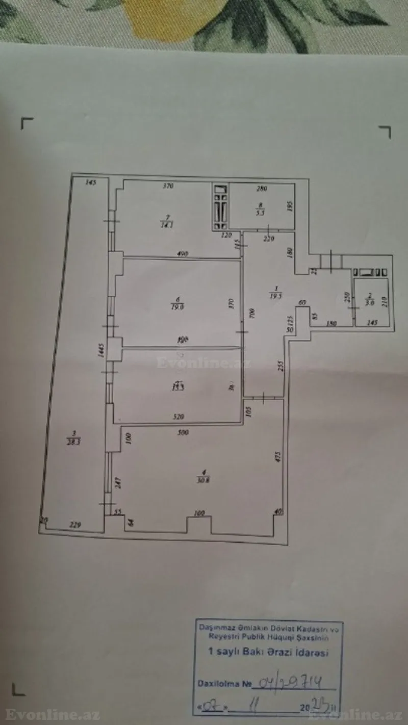 Satılır 3 otaqlı Mənzil Yeni tikili 148 m² 8 Noyabr m. - şəkil 2