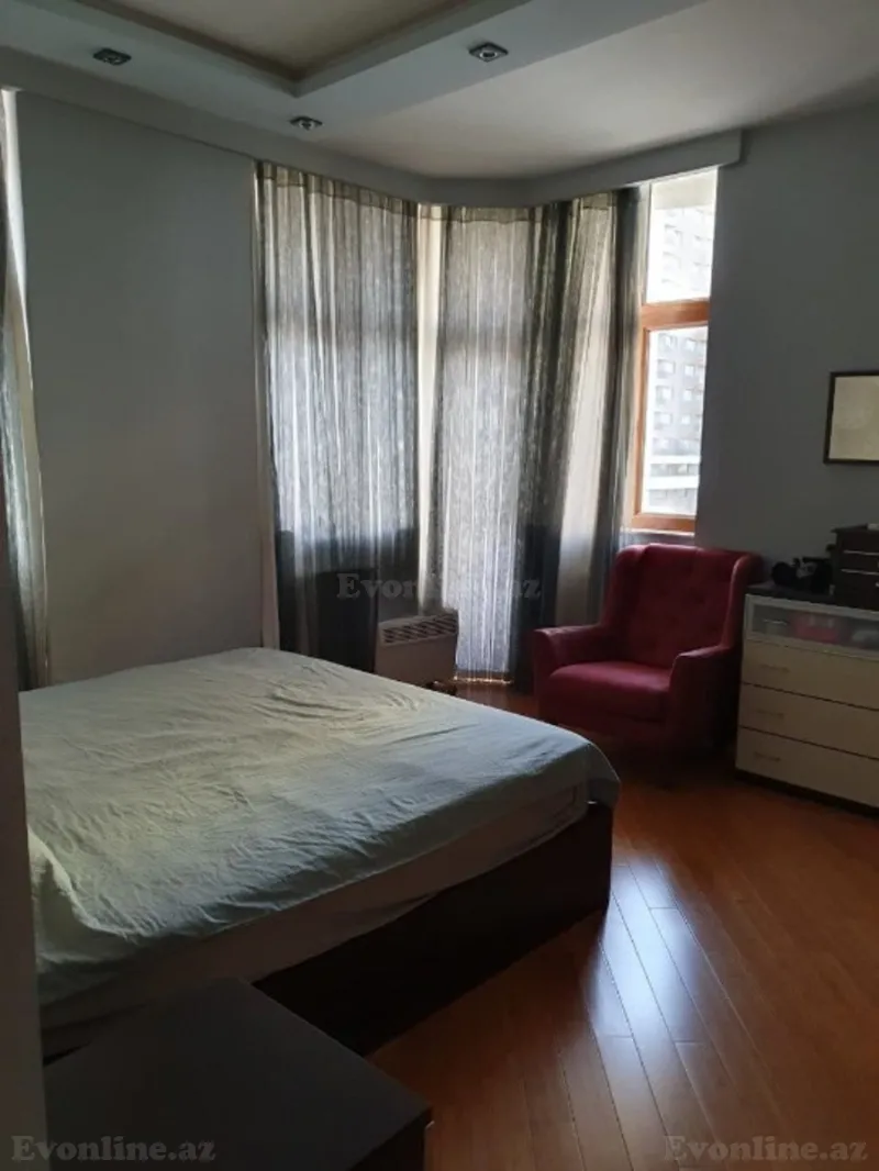 Kirayə verilir 3 otaqlı Mənzil Yeni tikili 100 m² Xətai r. - şəkil 2