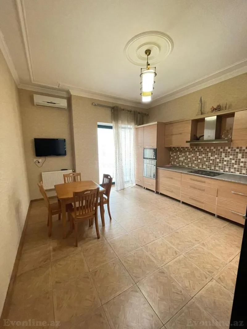 Kirayə verilir 4 otaqlı Mənzil Yeni tikili 200 m² 28 May m. - şəkil 7