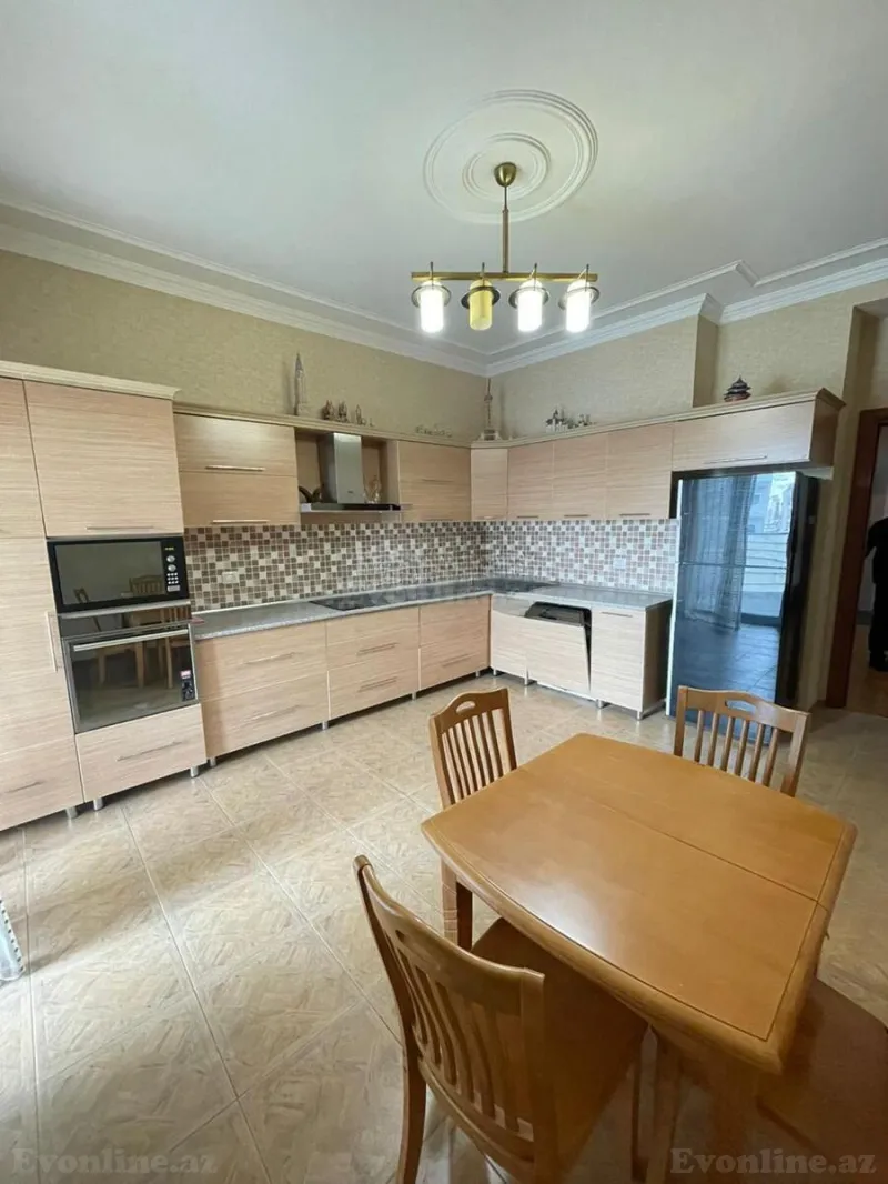 Kirayə verilir 4 otaqlı Mənzil Yeni tikili 200 m² 28 May m. - şəkil 8