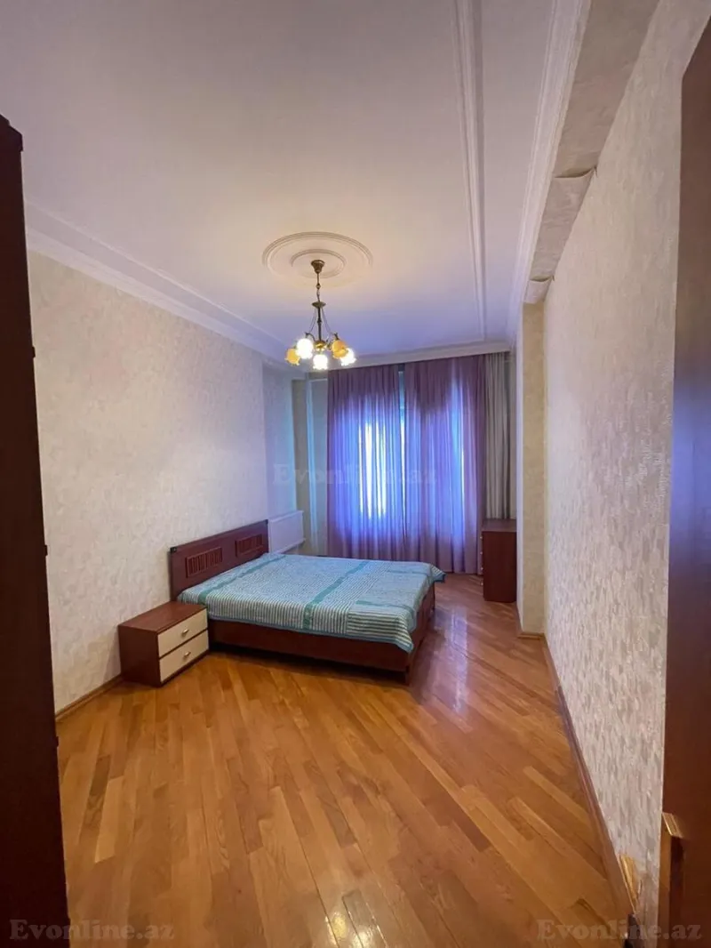 Kirayə verilir 4 otaqlı Mənzil Yeni tikili 200 m² 28 May m. - şəkil 13