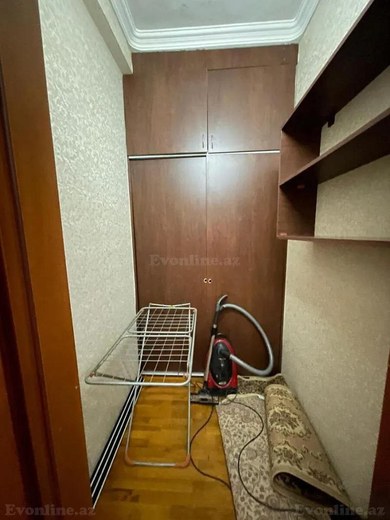Kirayə verilir 4 otaqlı Mənzil Yeni tikili 200 m² 28 May m. - şəkil 15