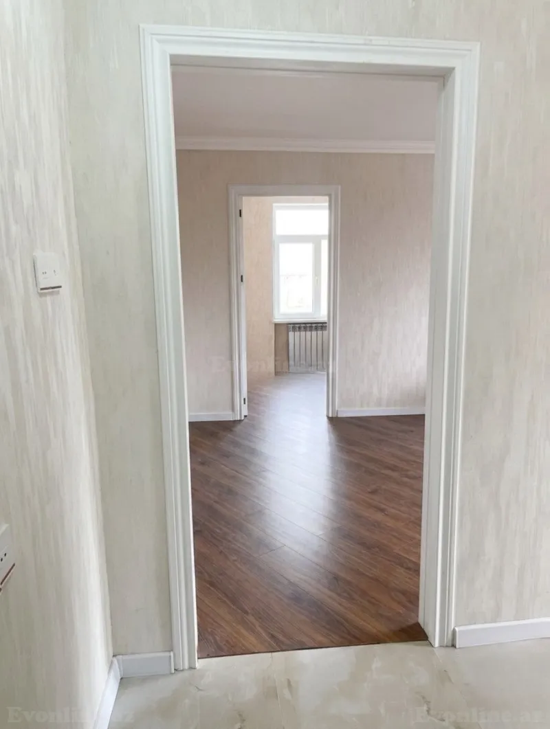 Satılır 2 otaqlı Mənzil Köhnə tikili 50 m² Koroğlu m. - şəkil 5
