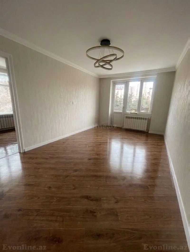 Satılır 2 otaqlı Mənzil Köhnə tikili 50 m² Koroğlu m. - şəkil 6