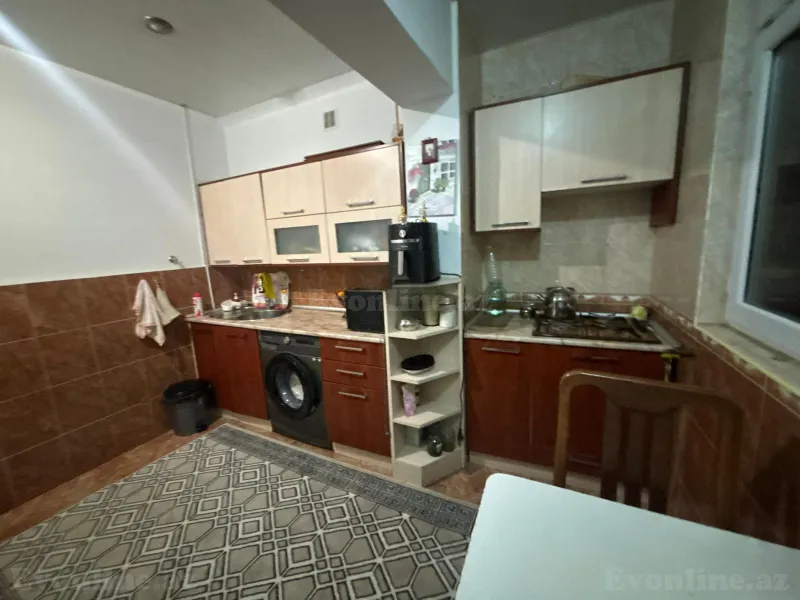 Satılır 2 otaqlı Mənzil Köhnə tikili 60 m² Xalqlar Dostluğu m. - şəkil 4