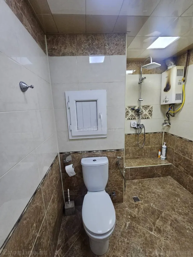 Satılır 2 otaqlı Mənzil Köhnə tikili 60 m² Xalqlar Dostluğu m. - şəkil 9