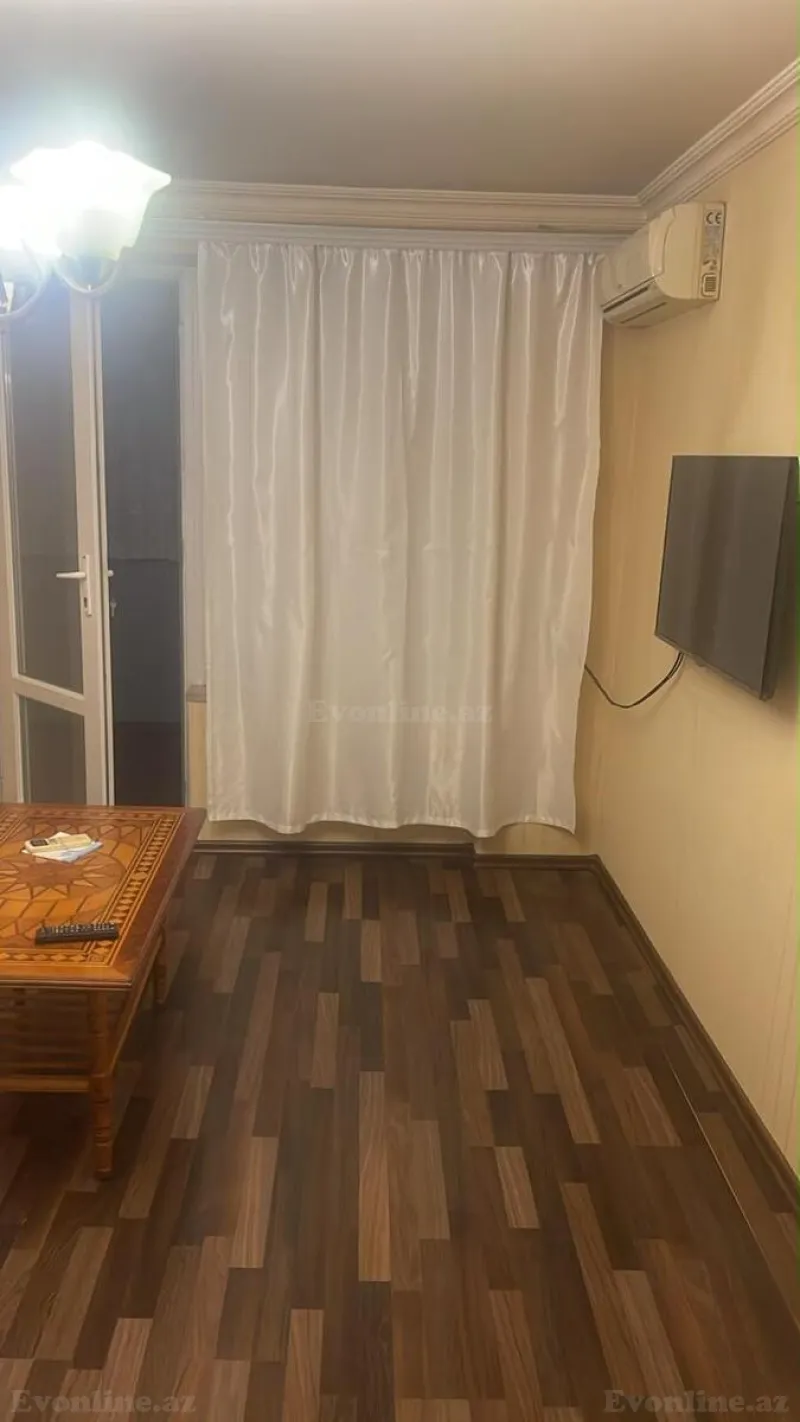 2 otaqlı Mənzil 64 m² İnşaatçılar m. Kirayə verilir