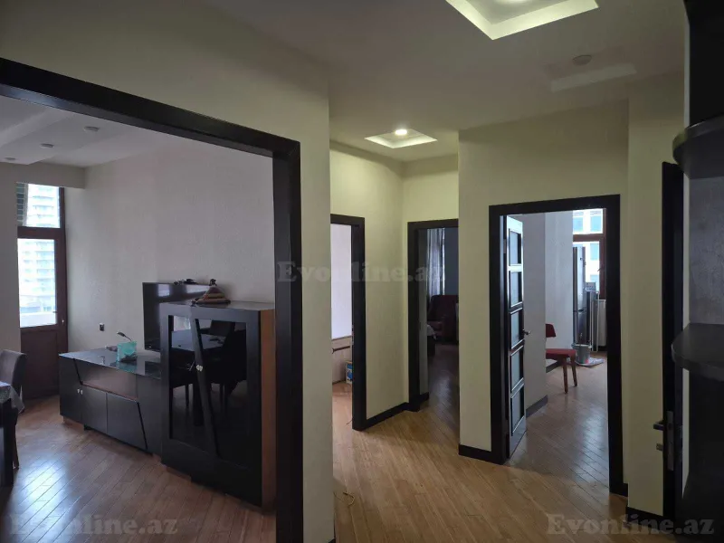 Kirayə verilir 3 otaqlı Mənzil Yeni tikili 100 m² Xətai r. - şəkil 10