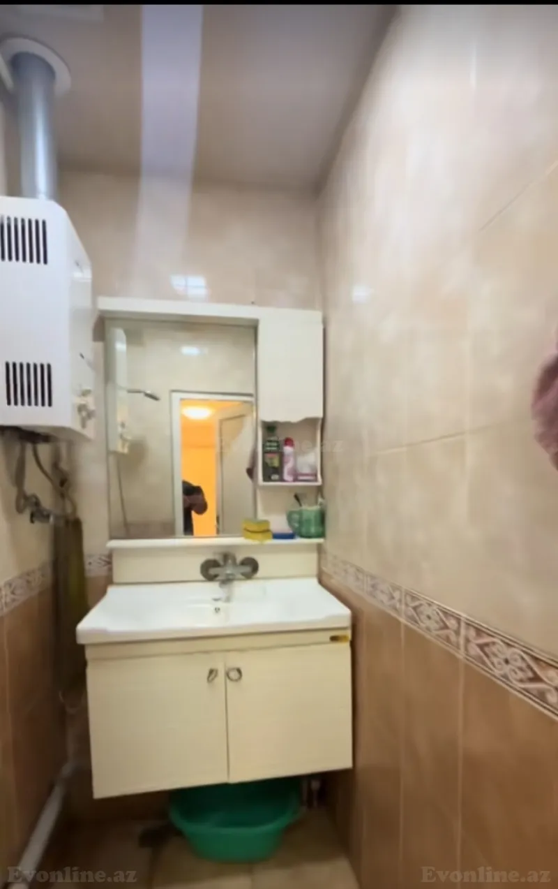 Satılır 3 otaqlı Mənzil Köhnə tikili 65 m² Müşfiqabad - şəkil 3