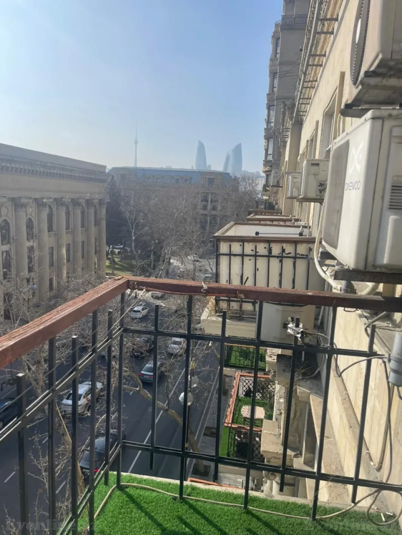 Kirayə verilir 3 otaqlı Mənzil Köhnə tikili 57.1 m² Sahil m. - şəkil 3
