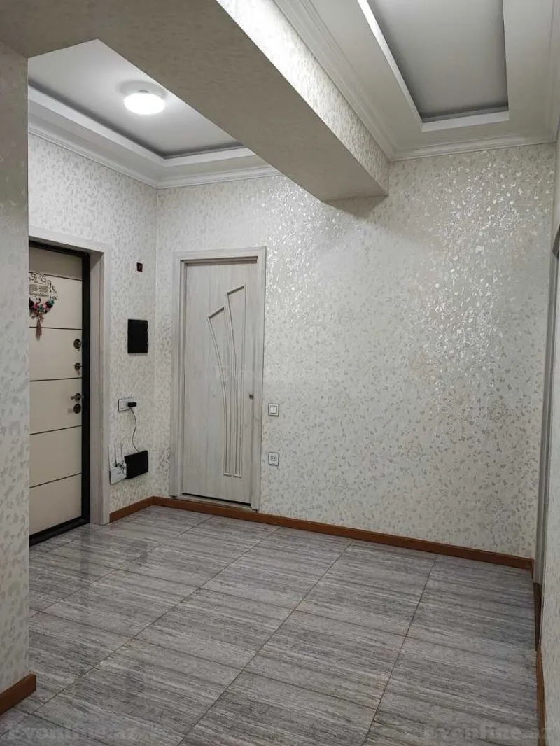 3 otaqlı Mənzil 97 m² 28 May m. Kirayə verilir