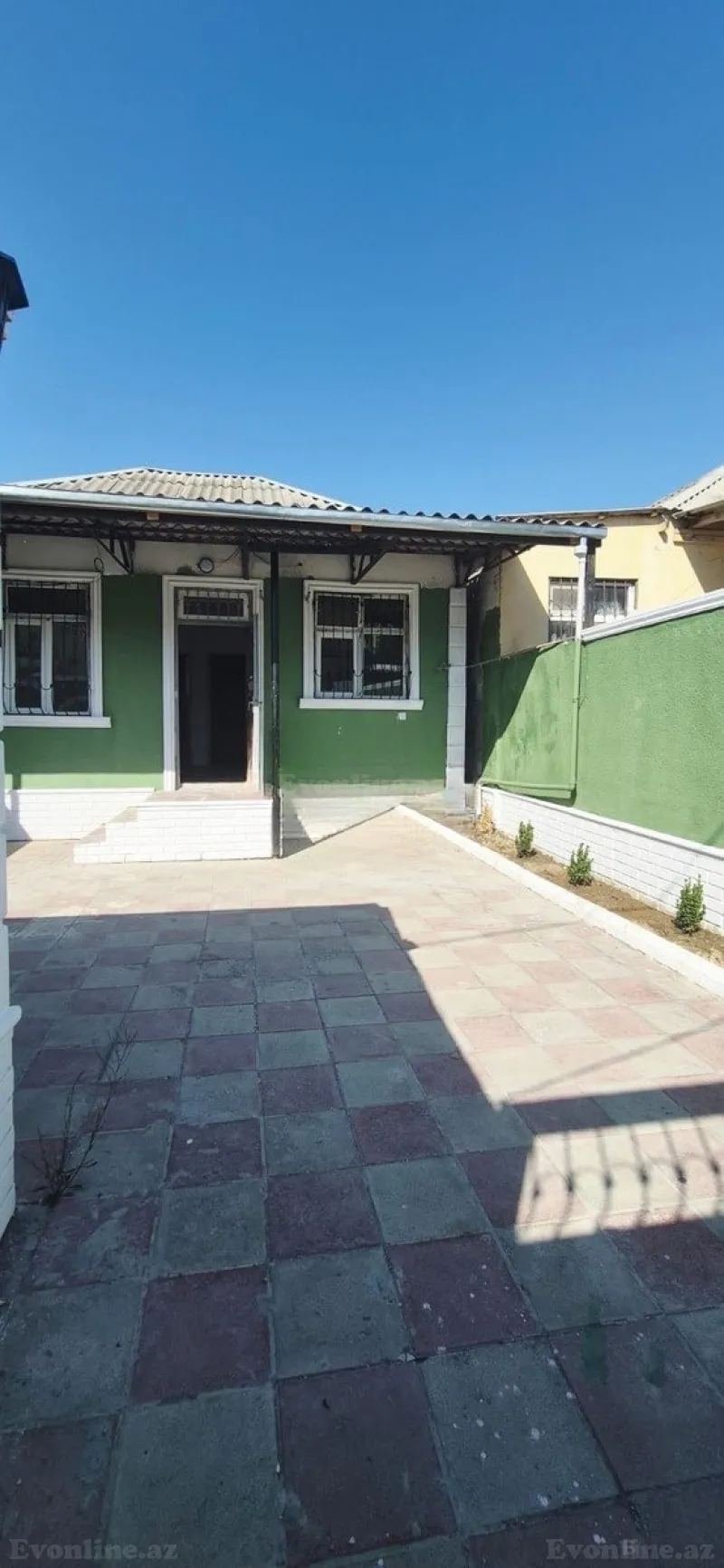 3 otaqlı Həyət evi 70 m² Abşeron r. Satılır