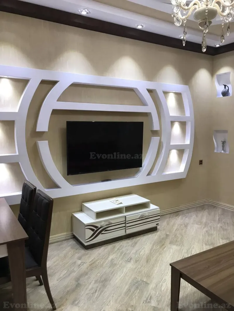 Kirayə verilir 3 otaqlı Mənzil Yeni tikili 80 m² 8-ci kilometr