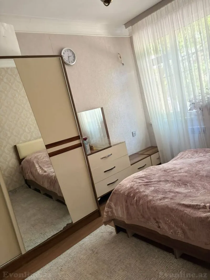 Satılır 2 otaqlı Mənzil Köhnə tikili 55 m² 8 Noyabr m. - şəkil 7