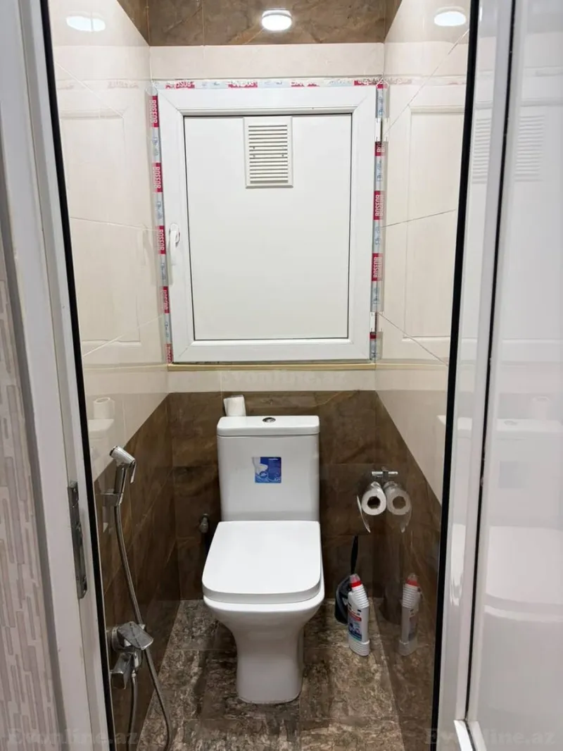 Satılır 2 otaqlı Mənzil Köhnə tikili 55 m² 8 Noyabr m. - şəkil 17