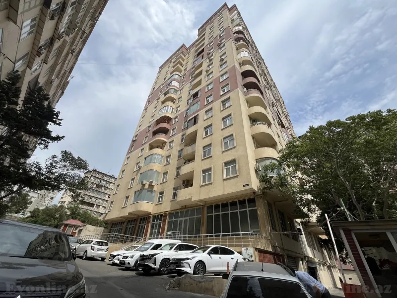 Satılır 3 otaqlı Mənzil Yeni tikili 110 m² 9-cu mikrorayon
