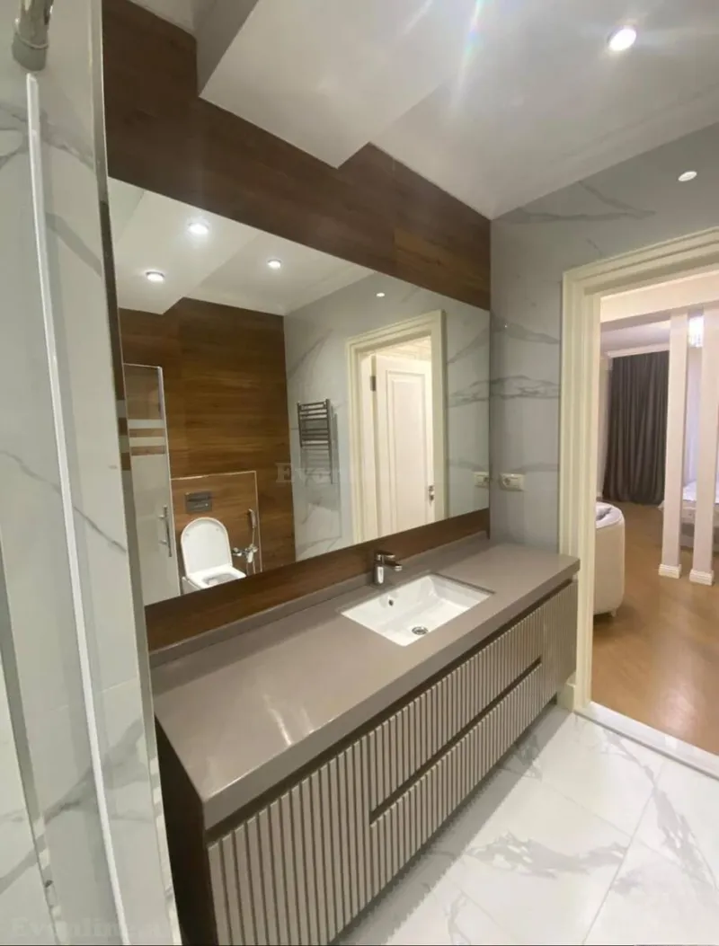 Kirayə verilir 3 otaqlı Mənzil Yeni tikili 220 m² 28 May m. - şəkil 4
