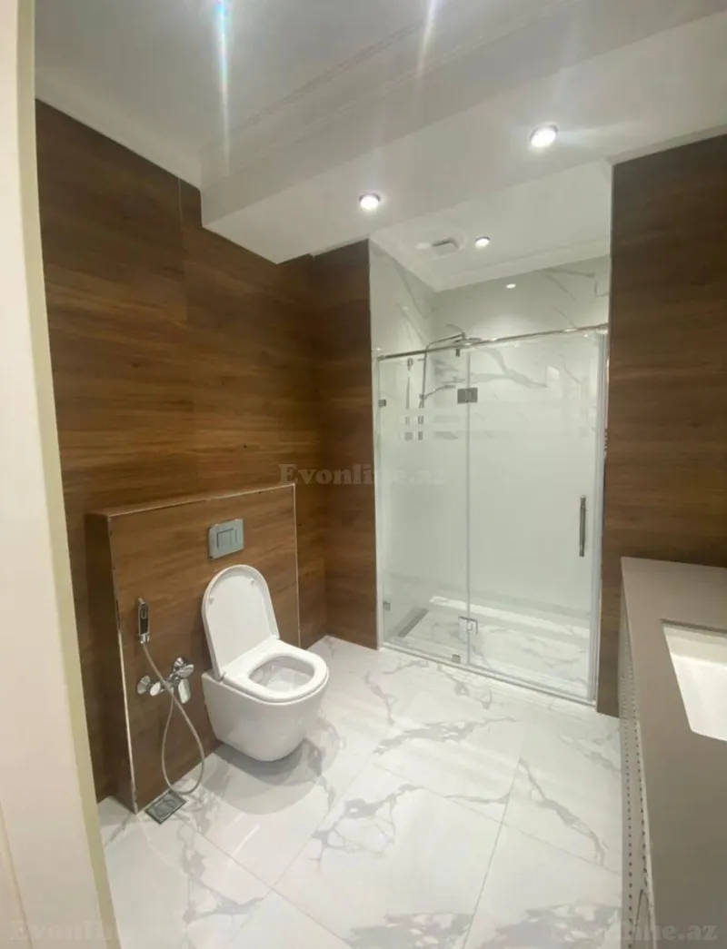 Kirayə verilir 3 otaqlı Mənzil Yeni tikili 220 m² 28 May m. - şəkil 9