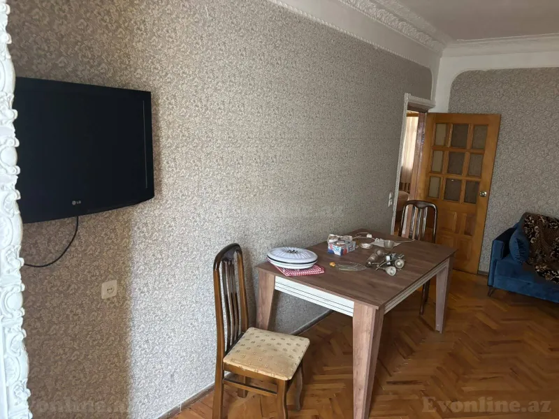 Kirayə verilir 3 otaqlı Mənzil Köhnə tikili 95 m² İnşaatçılar m. - şəkil 4