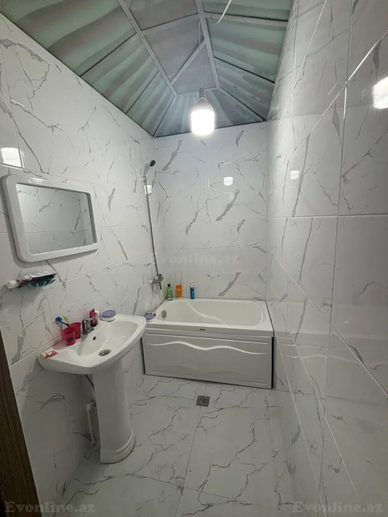 Kirayə verilir 3 otaqlı Mənzil Köhnə tikili 95 m² İnşaatçılar m. - şəkil 5