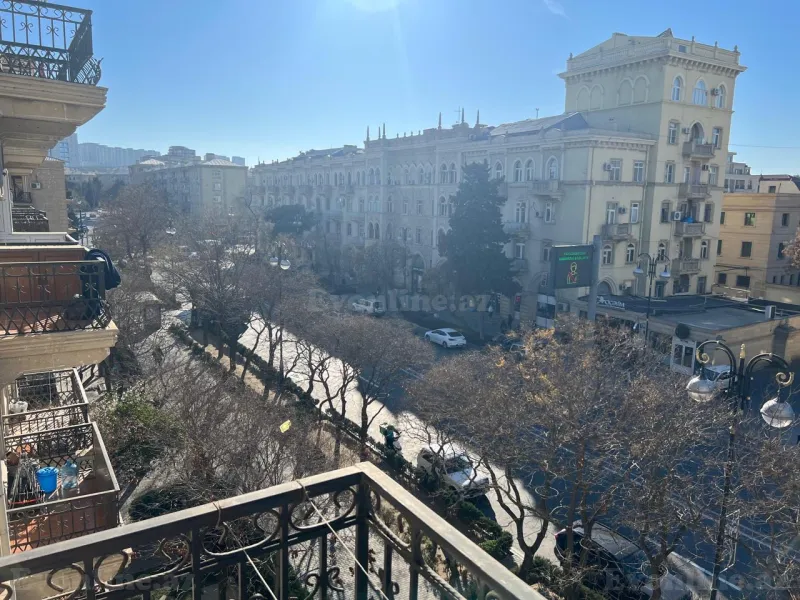 Satılır 3 otaqlı Mənzil Köhnə tikili 65 m² H.Cavid pr. - şəkil 18
