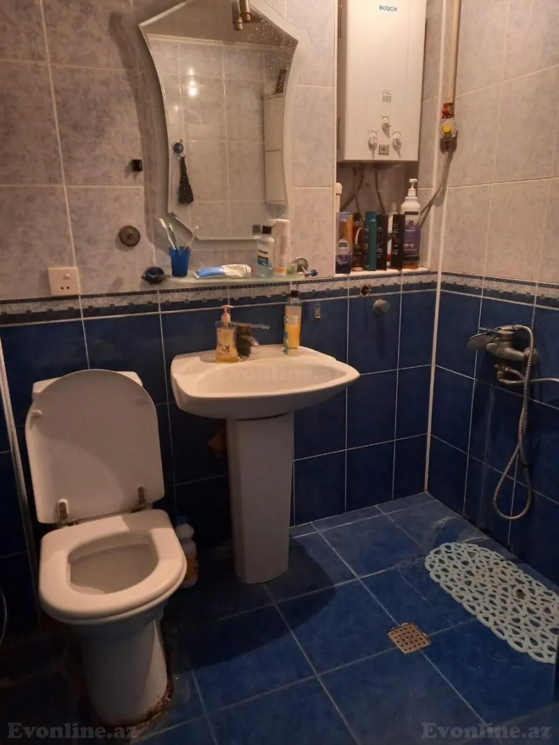 Satılır 3 otaqlı Mənzil Köhnə tikili 70 m² Yasamal r. - şəkil 6