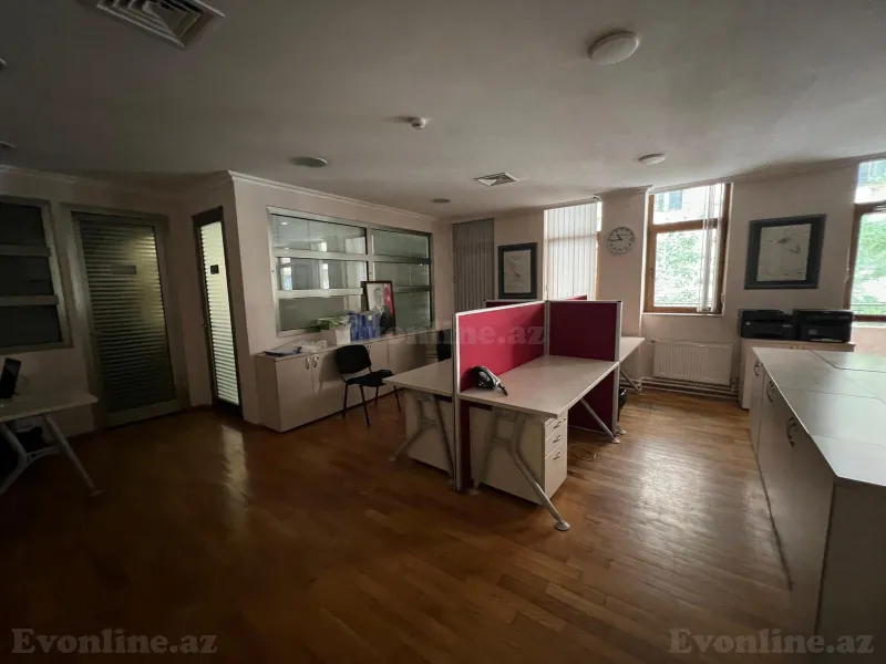 Satılır Ofis 700 m² 28 May m. - şəkil 4