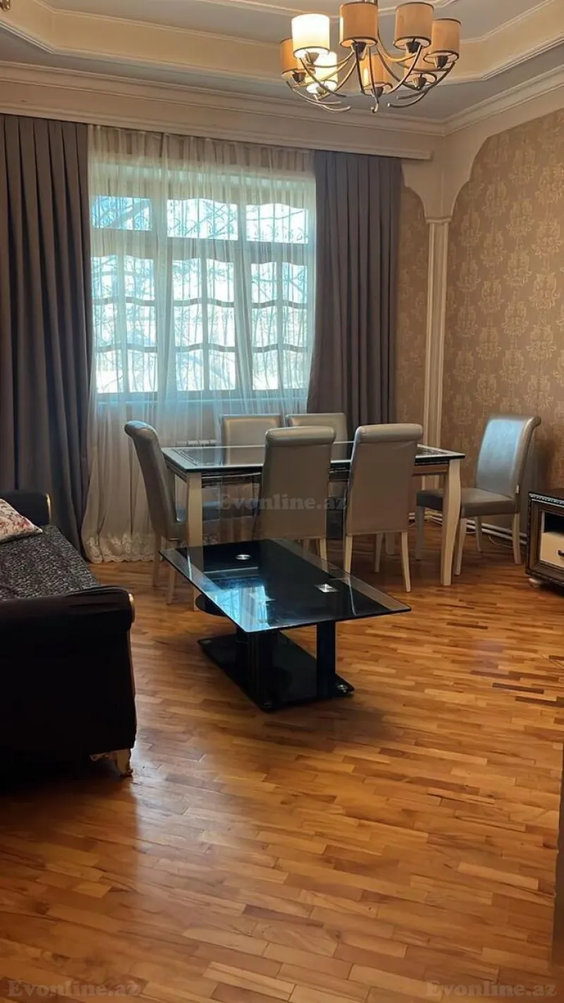 Kirayə verilir 3 otaqlı Mənzil Köhnə tikili 70 m² Xətai r.
