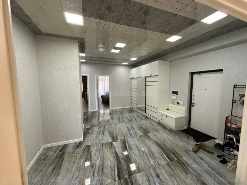 Satılır 3 otaqlı Mənzil Yeni tikili 134 m² 8-ci mikrorayon - şəkil 10