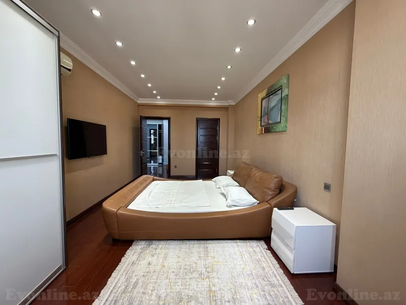 Satılır 4 otaqlı Mənzil Yeni tikili 180 m² 28 May m. - şəkil 10