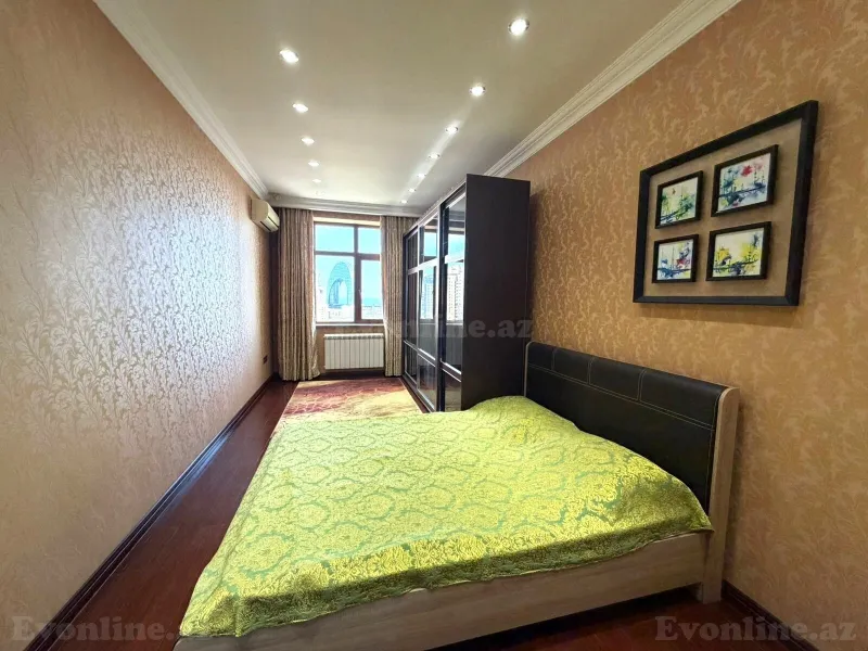 Satılır 4 otaqlı Mənzil Yeni tikili 180 m² 28 May m. - şəkil 14