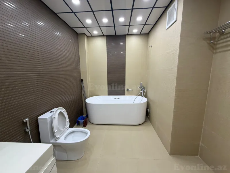 Satılır 4 otaqlı Mənzil Yeni tikili 180 m² 28 May m. - şəkil 23