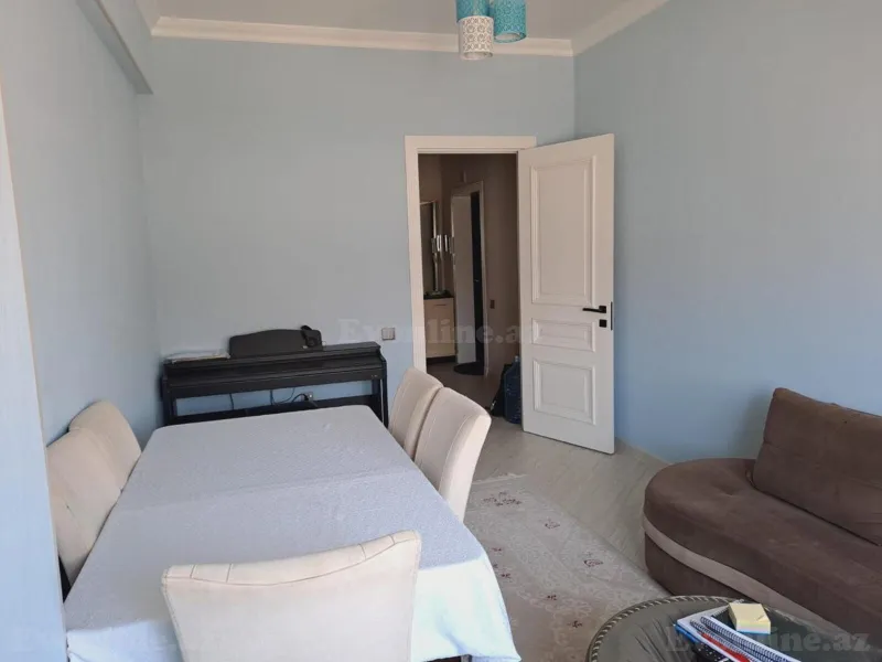Satılır 3 otaqlı Mənzil Yeni tikili 95 m² Səbail r. - şəkil 7