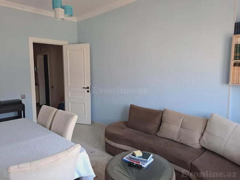 Satılır 3 otaqlı Mənzil Yeni tikili 95 m² Səbail r. - şəkil 9