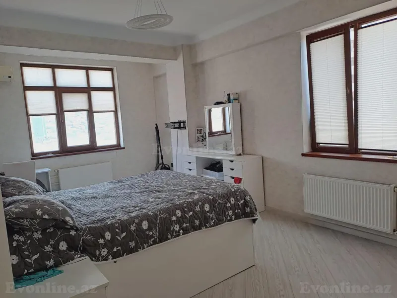 Satılır 3 otaqlı Mənzil Yeni tikili 95 m² Səbail r. - şəkil 23
