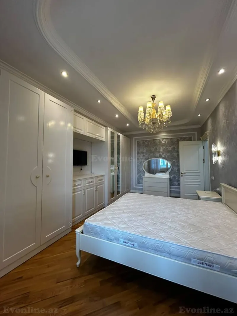 Satılır 3 otaqlı Mənzil Yeni tikili 134 m² Elmlər Akademiyası m. - şəkil 16